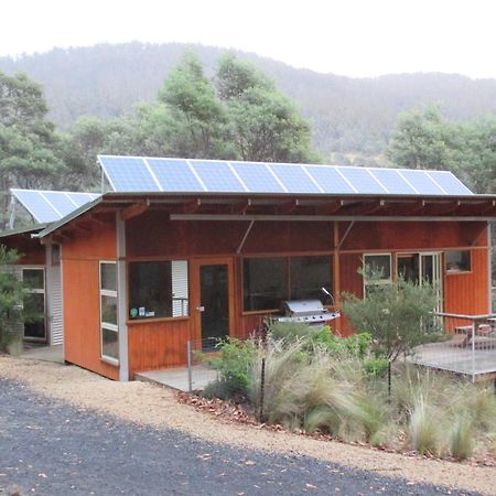 Hotel Base Camp Tasmania New Norfolk Exterior foto